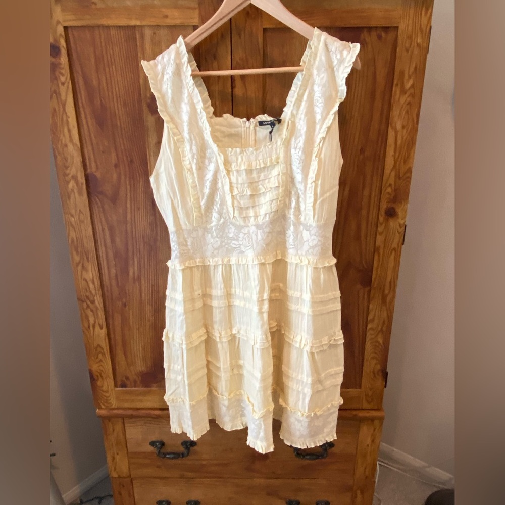 Love Sam Pretty Party Dress Size L NWT